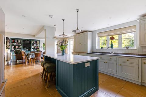 6 bedroom detached house for sale, Avenue Road, Shalden, Alton, Hampshire, GU34