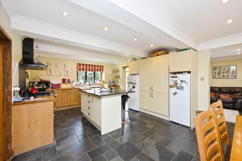 Warren Place Bashurst Hill, Itchingfield, Horsham, RH13 0PE