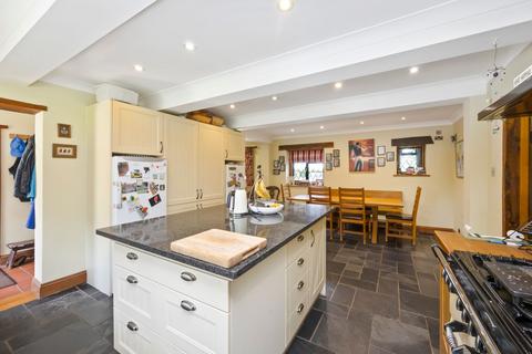 Warren Place Bashurst Hill, Itchingfield, Horsham, RH13 0PE