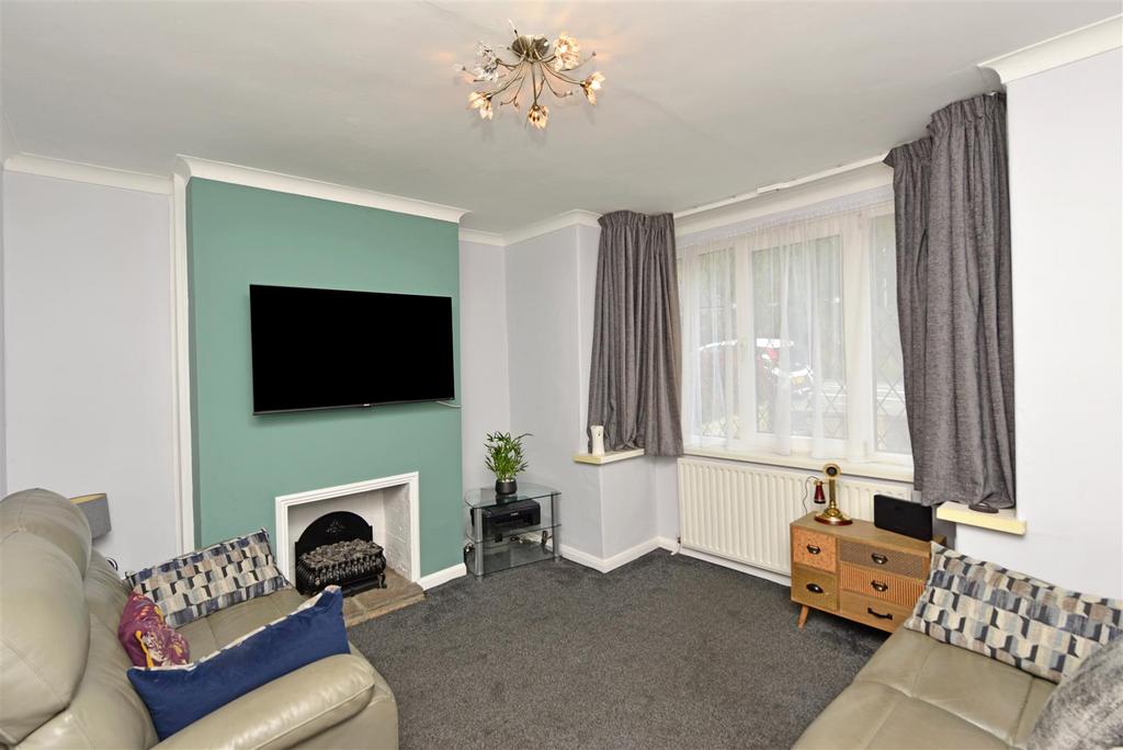 Living Room: