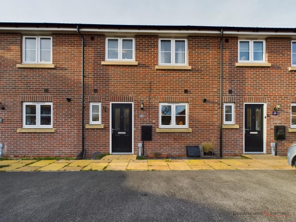 3 Bedroom Mid Terrace House - For Sale