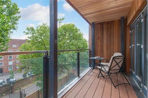 3 bedroom apartment for sale, Clapham Road, London