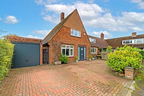 3 bedroom end of terrace house for sale, South Close, St. Albans