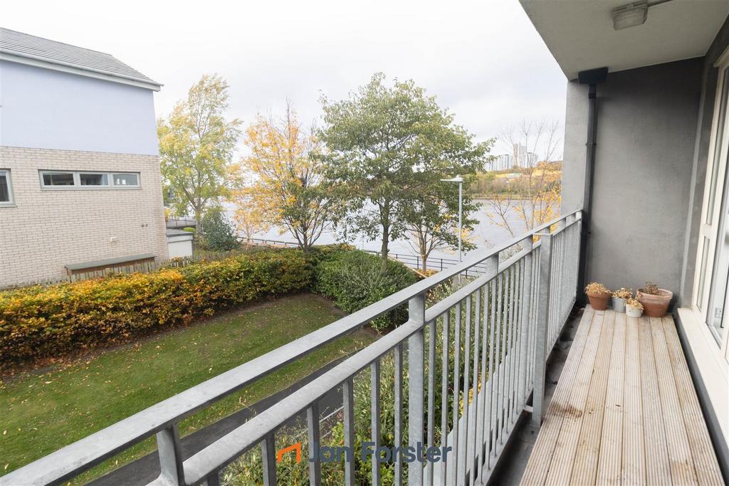 Balcony/View