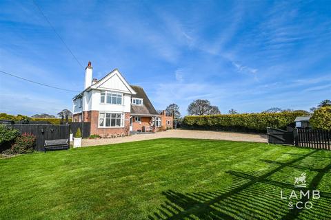 6 bedroom detached house for sale, Harwich Road, Great Oakley CO12