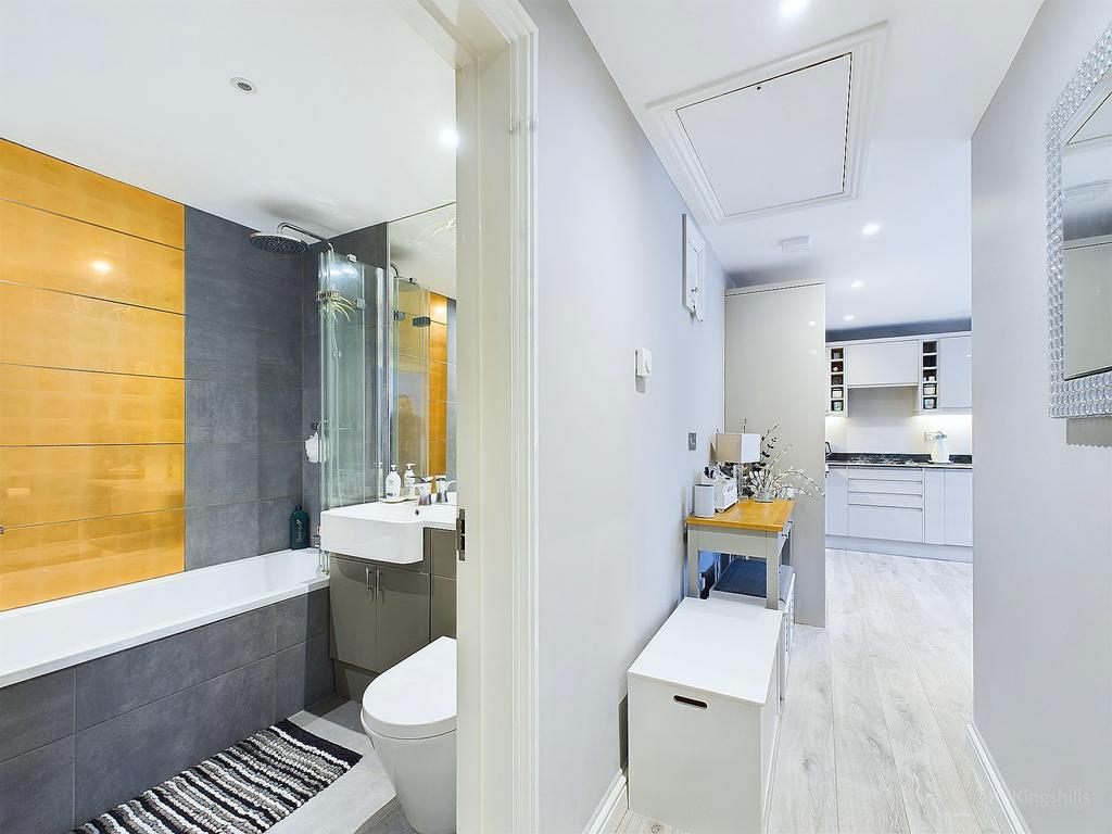 Bathroom2