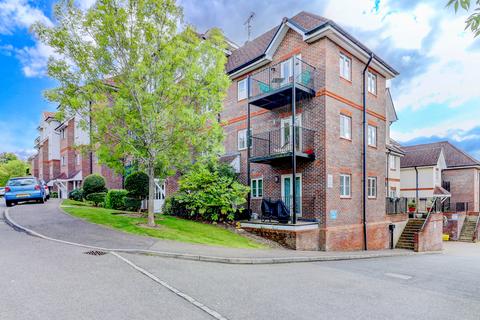 2 bedroom apartment for sale, Freer Crescent, Buckinghamshire HP13