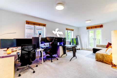 2 bedroom apartment for sale, Freer Crescent, Buckinghamshire HP13