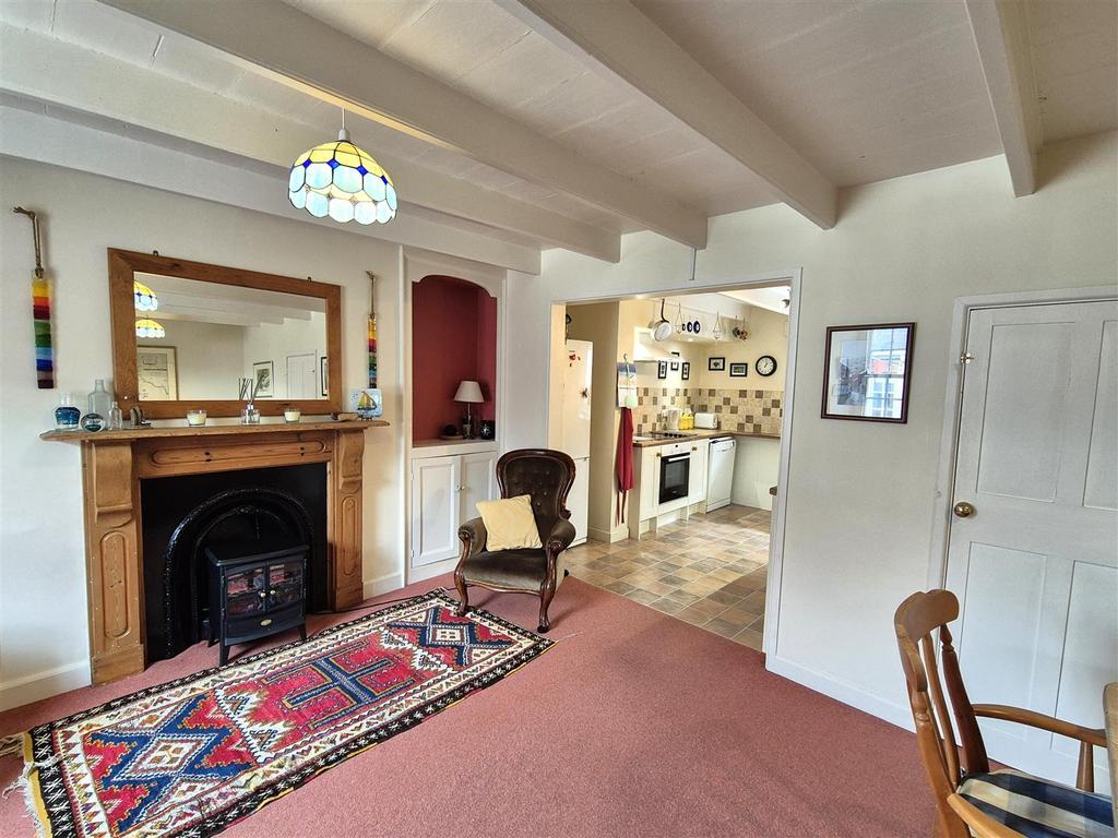 Sitting room.jpg