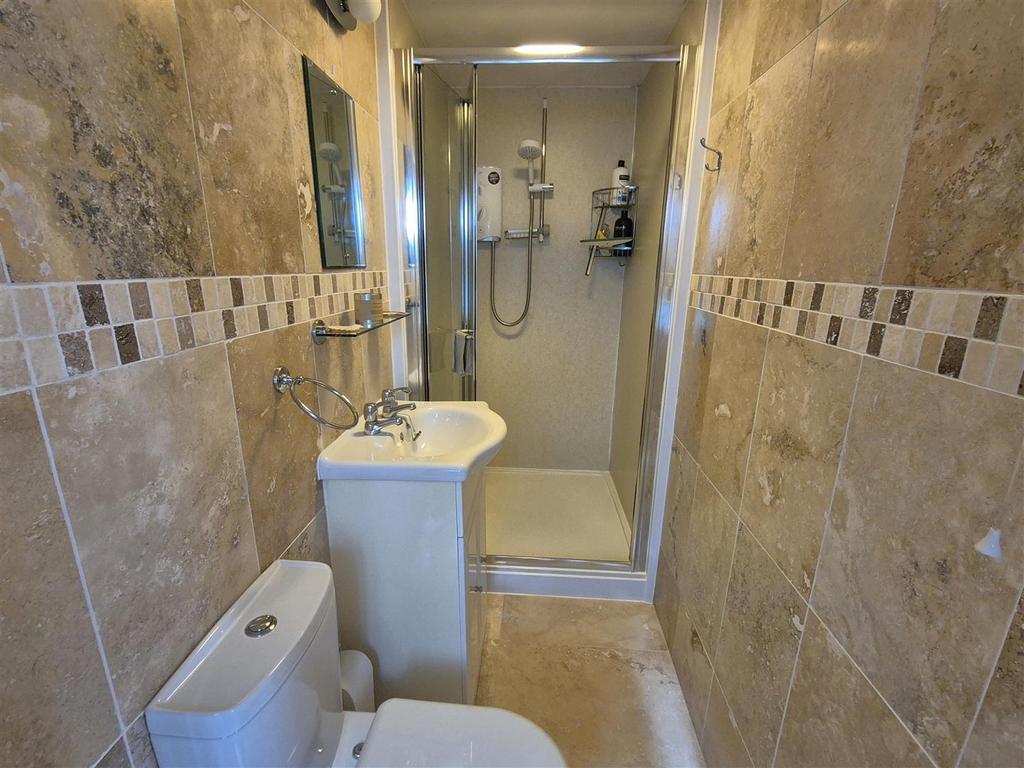 Shower room.jpg