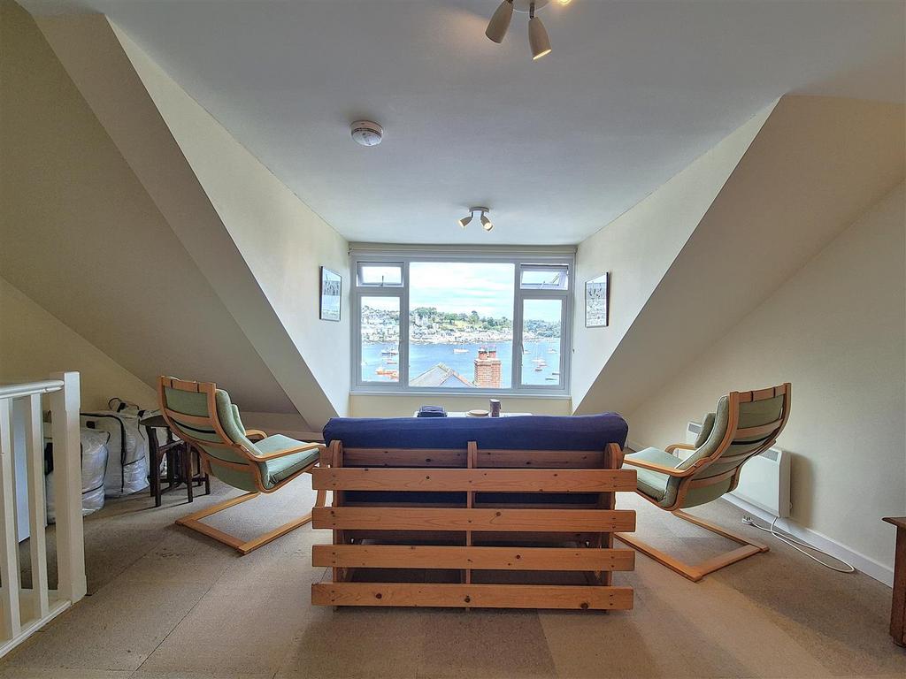 Loft room.jpg