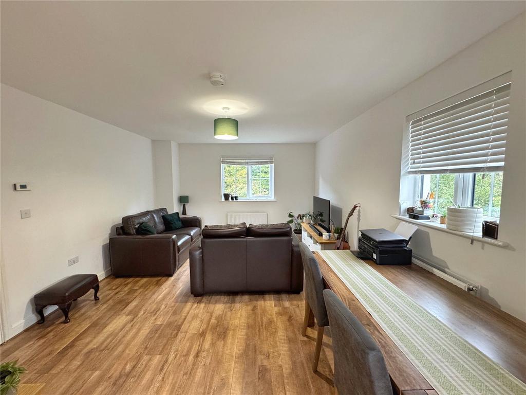 Lounge Dining Room