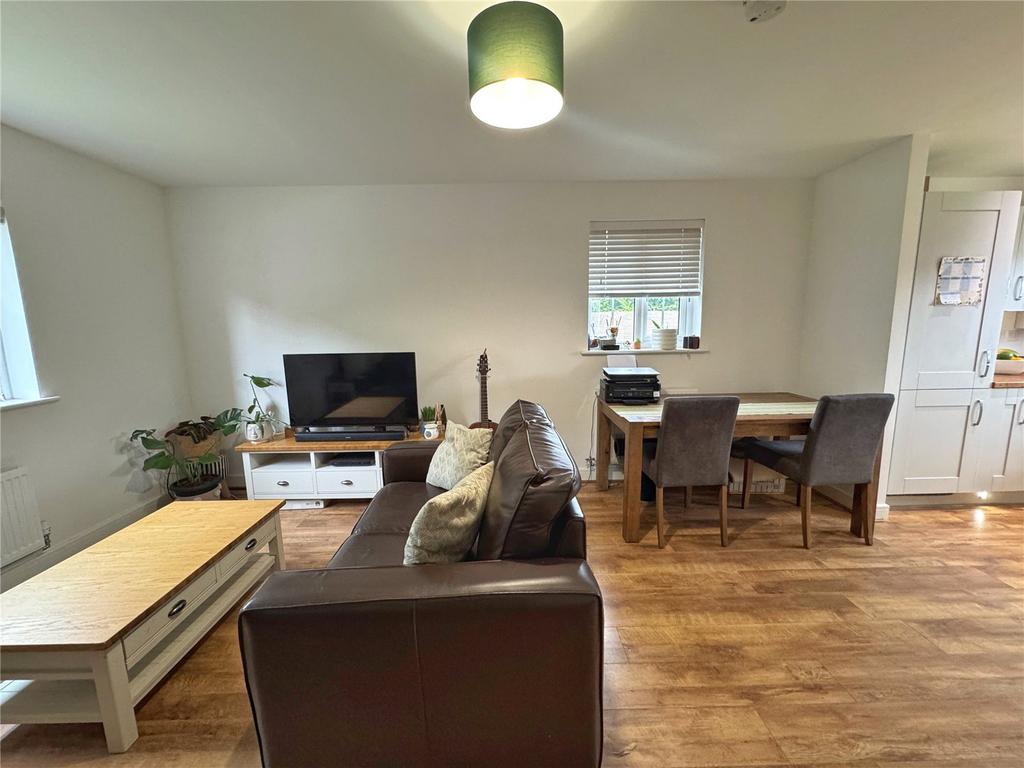 Lounge Dining Room