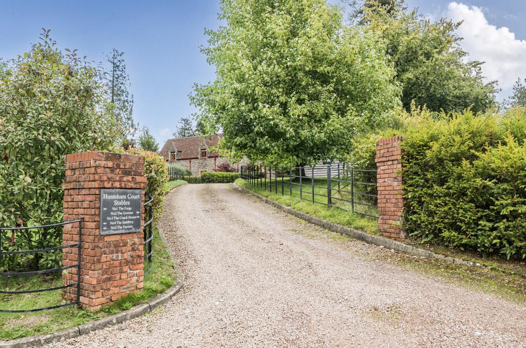 Huntsham Seddons