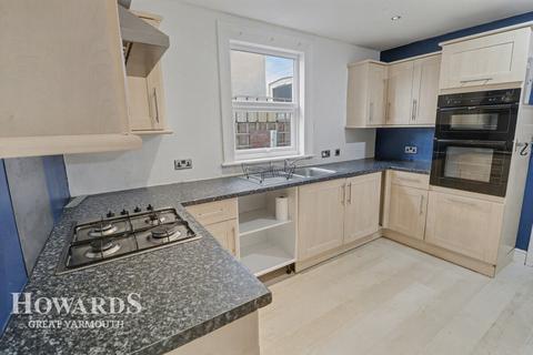 3 bedroom terraced house for sale, Hammond Road, Great Yarmouth