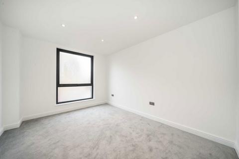undefined, Portland Road, Norwood Junction SE25