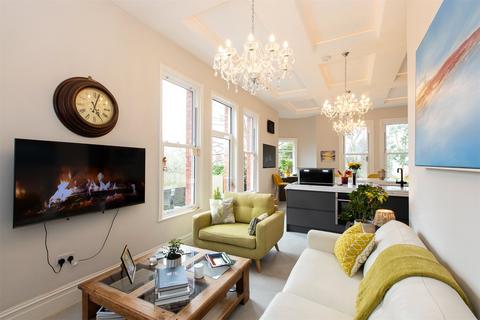 2 bedroom duplex for sale, Farr Hall, 8 Farr Hall Drive, Lower Heswall, Wirral, CH60