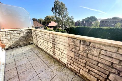 2 bedroom apartment for sale, Portarlington Road, Bournemouth, Dorset, BH4