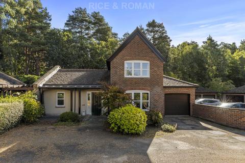 3 bedroom retirement property for sale, Camberley GU16