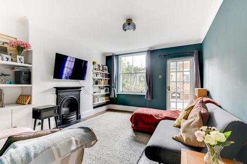 2 bedroom flat to rent, Hova Villas, Hove