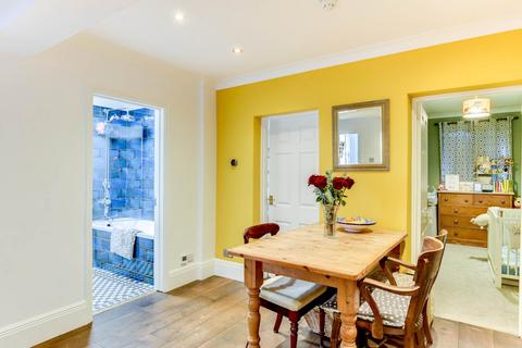 2 bedroom flat to rent, Hova Villas, Hove