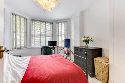 2 bedroom flat to rent, Hova Villas, Hove