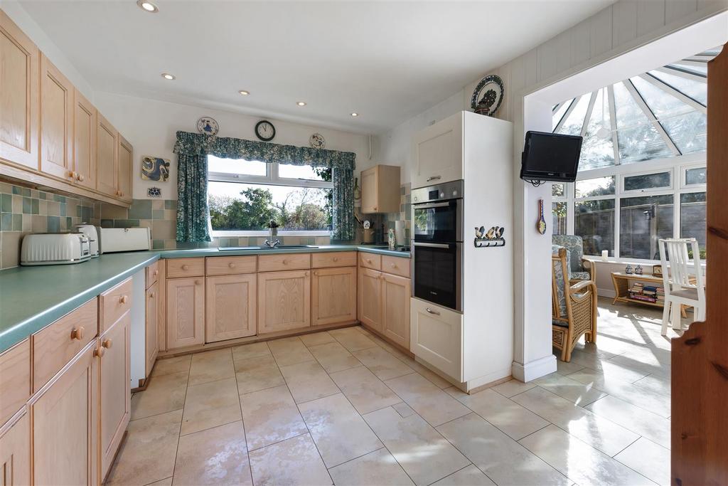 Fitted Kitchen