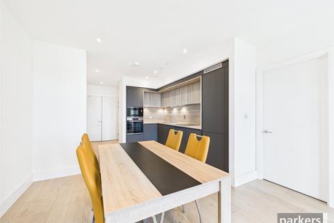 undefined, Kings Road, Berkshire RG1