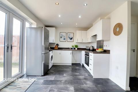 3 bedroom semi-detached house for sale, Linnel Grove, Telford
