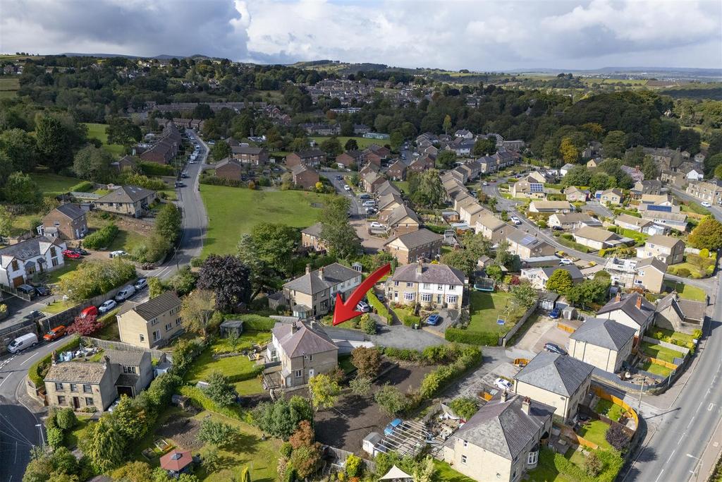 Bramleys Estate Agents - The Crescent - New Mill (