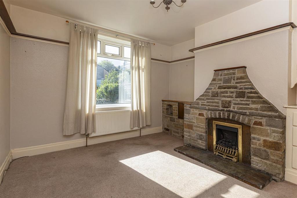 Bramleys Estate Agents - The Crescent - New Mill (