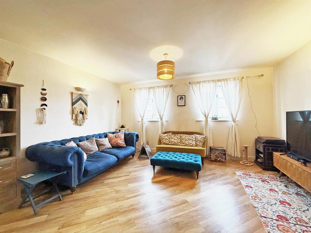 Thumbnail image3.jpg