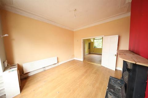 undefined, Hull Road, Hessle