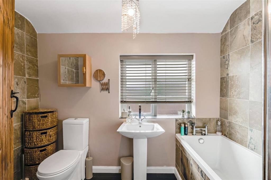Second Ensuite