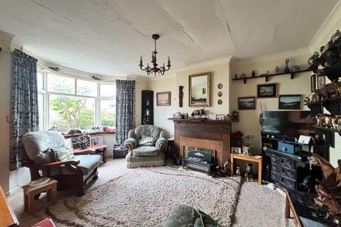 4 bedroom end of terrace house for sale, York Road, Paignton