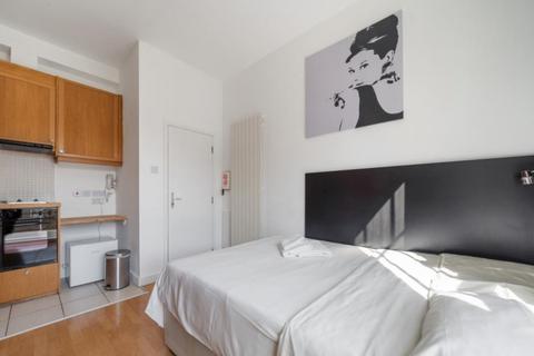 undefined, North Gower Street, London, NW1