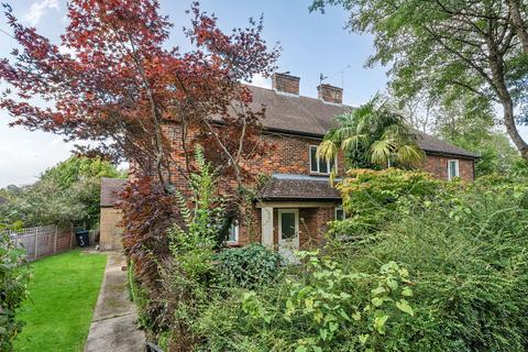 2 bedroom maisonette for sale, Nethern Court Road, Woldingham, CR3