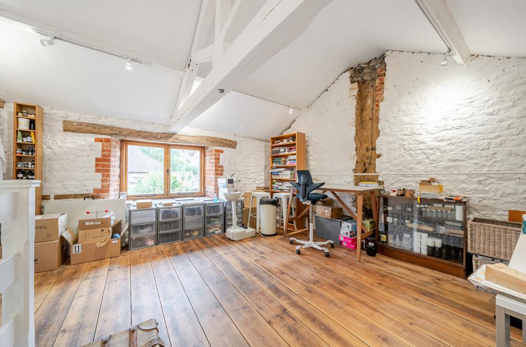 Coachhouse/Garage
