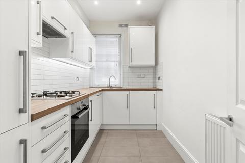 2 bedroom flat for sale, Freeland Road, London, W5