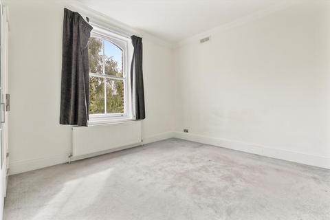 2 bedroom flat for sale, Freeland Road, London, W5