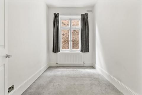 2 bedroom flat for sale, Freeland Road, London, W5