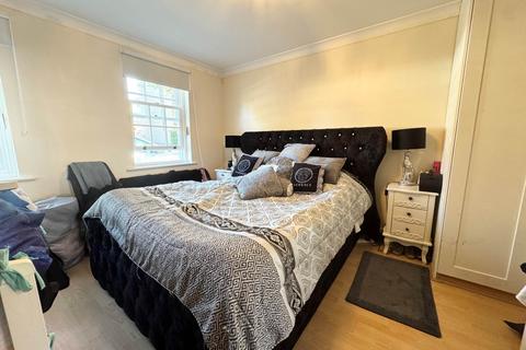 1 bedroom flat for sale, Romeland, Elstree