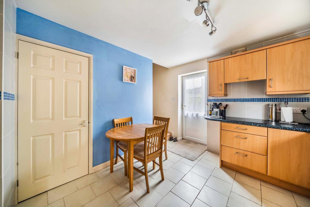 Kitchen/Dining Area
