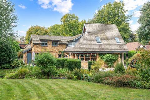 4 bedroom house for sale, High Road, Chipstead, Coulsdon