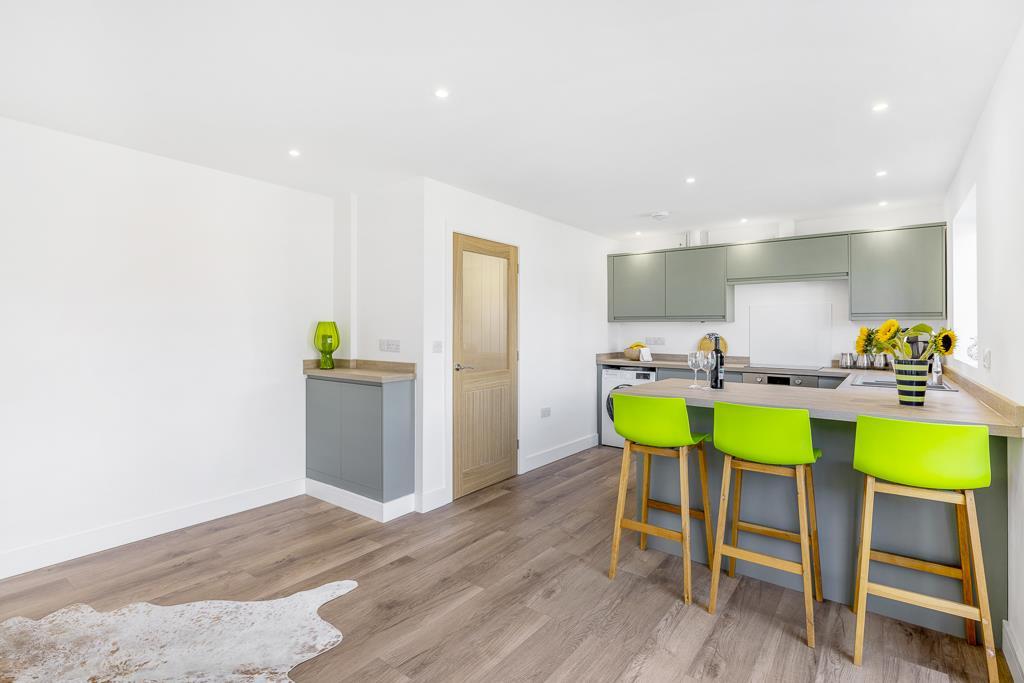 2 Burgess Court (Donnington)-19.jpg