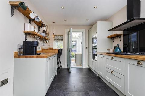 undefined, Laund Road, Huddersfield HD3