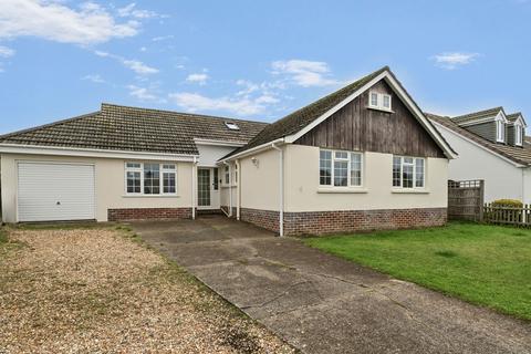 4 bedroom detached bungalow for sale, Allenstyle Drive, Barnstaple EX31