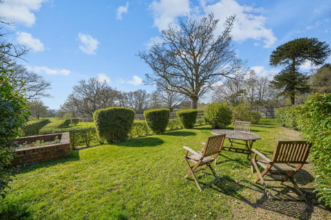 undefined, The Ridgeway, Mill Hill NW7