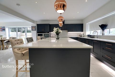 5 bedroom detached house for sale, Leycroft Drive, Alsager