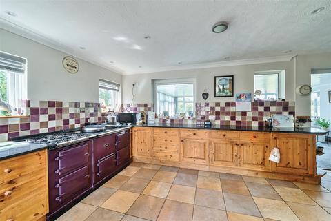undefined, Beach Road, Burton Bradstock, Bridport